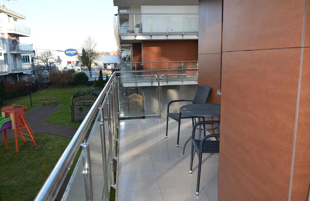 Apartamenty Bursztynowe, Miejsce Postojowe Gratis-1